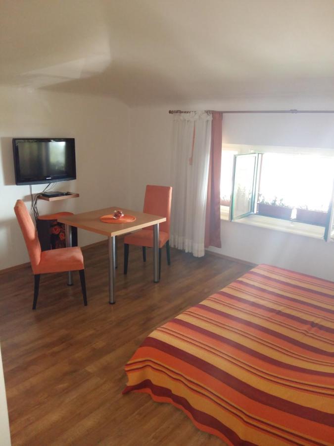 Studio Apartman Kamelija Leilighet Opatija Eksteriør bilde